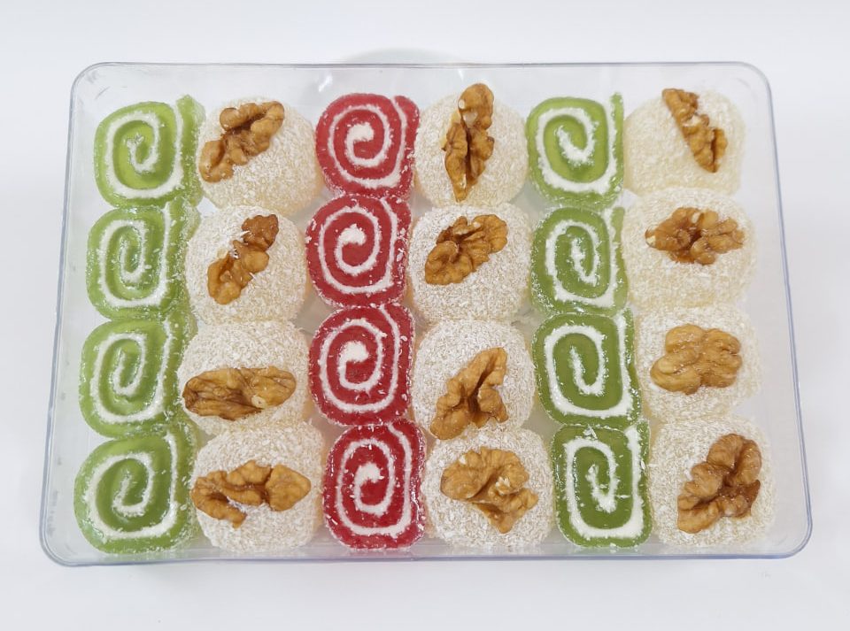 باسلوق گردویی با گلاب و عسل