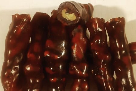 ۵. بسته‌بندی و نگهداری شیرینی سوجوق را بررسی کنید