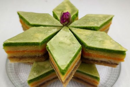 انتخاب شیرینی پرچمی مناسب مراسم و تعداد مهمانان